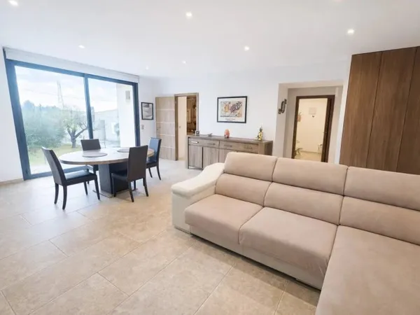 Appartement T3 avec parking et jardin entièrement rénové