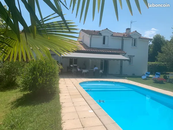 Maison familiale + piscine / Sadirac