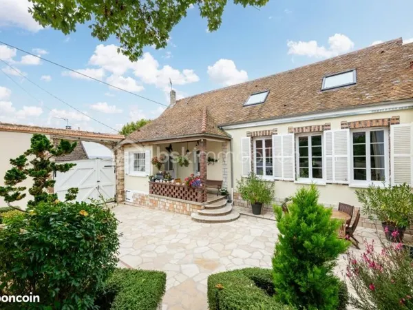 Longère 7 pièces 160 m²