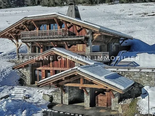 Chalet 6 pièces 361 m²