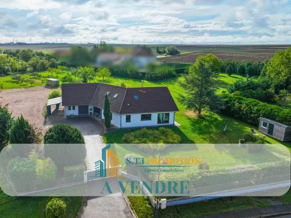Propriété d'architecte d'exception de 245 m2 à LOUVIGNY !