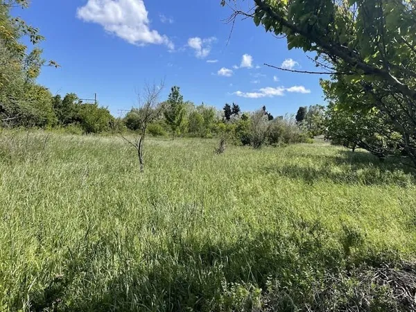 Terrain 551 m²