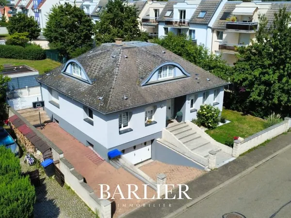 GEISPOLSHEIM GARE : Grande maison familiale entièrement rénovée avec 5 chambres.