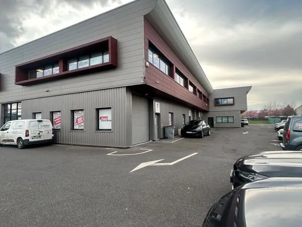Local professionnel 200 m2 Saint Leu la foret