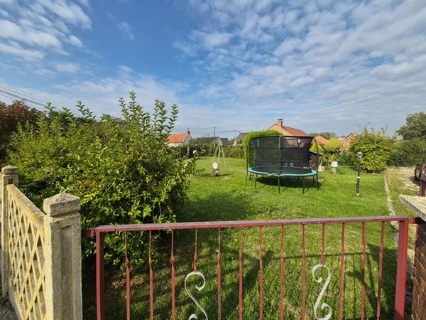 Terrain 603 m²