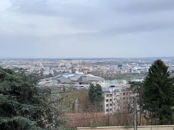 Appartement 3 pièces 81 m²