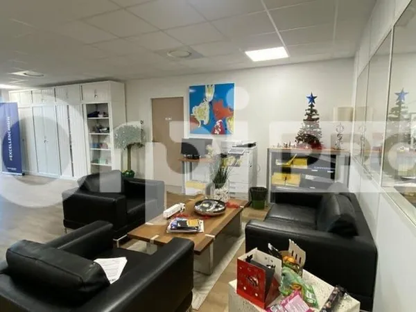 Bureaux 140 m²