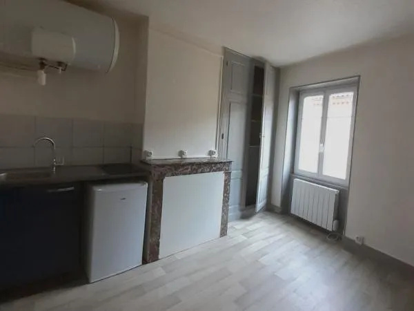 Appartement Location Issoire 1p 14m² 225€