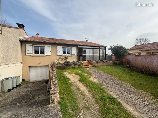 Maison avec piscine, véranda et sous sol complet