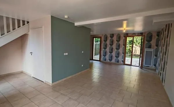 Maison moderne 3 chambres Terrasse Parkings 194 000 EUR