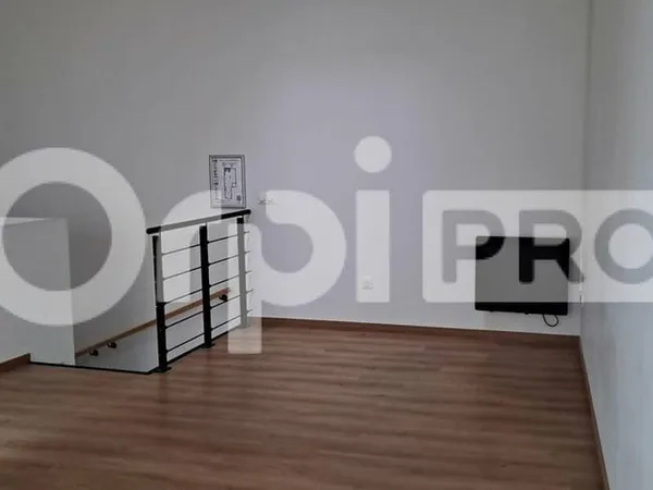 Local commercial 110 m²