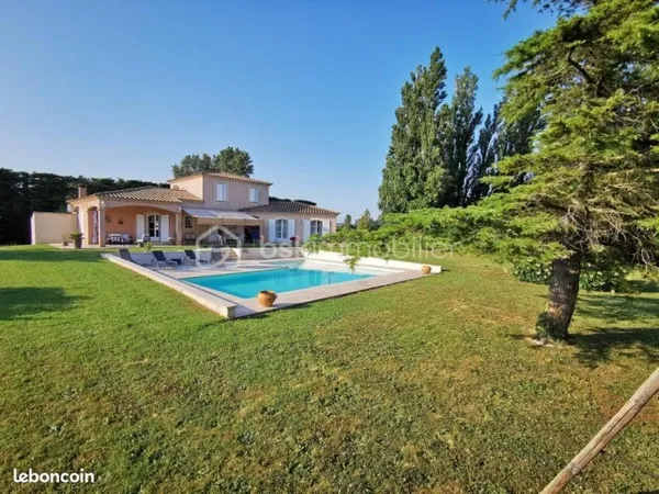 Villa 6 pièces 151 m²