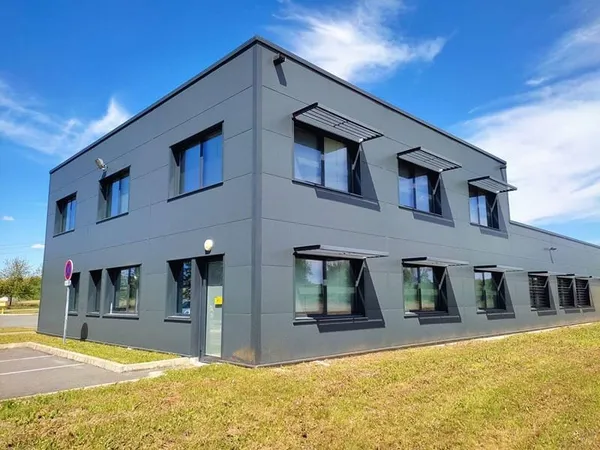 Bureaux 360 m²
