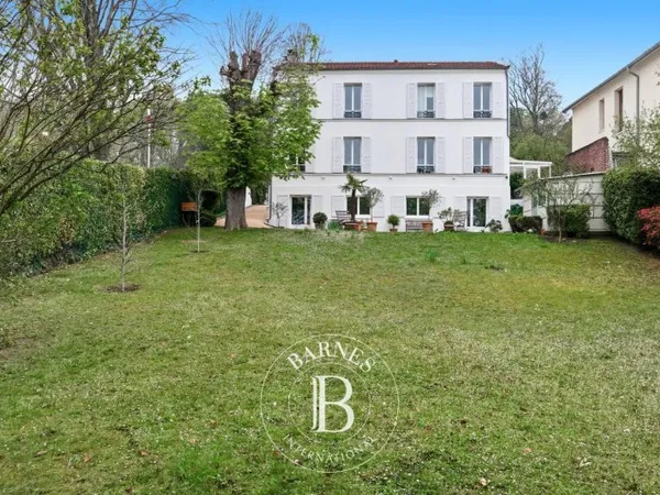 L'Haÿ-les-Roses - Maison de 9 pièces - Jardin