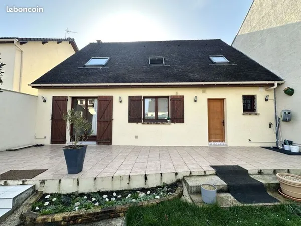 Pavillon 6 pièces 120 m²