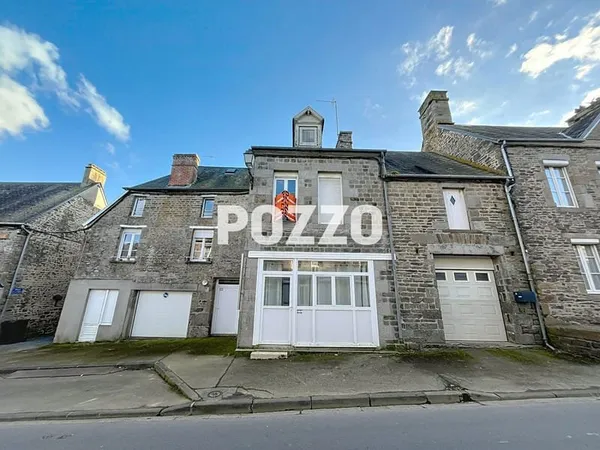A VENDRE, MAISON DE 6 PIECES PRINCIPALES (110 m2) à PONT FARCY (50).
