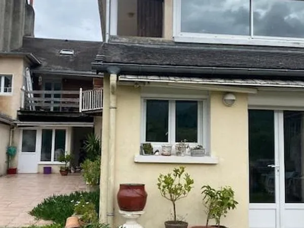 Maison 6 pièces 280 m²