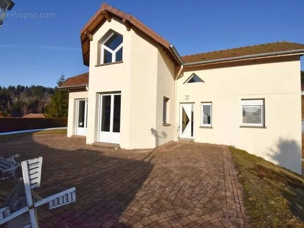 Maison à vendre 6 pièces (88)