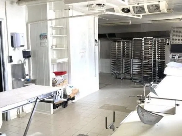 Local commercial à vendre : laboratoire alimentaire