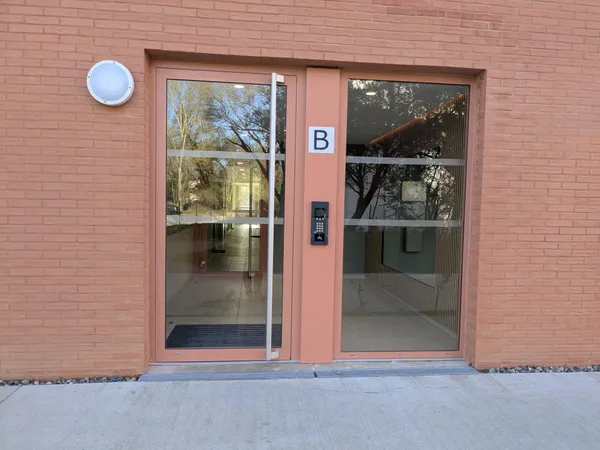 Appartement 2 pièces de 42.9 m2 quasi neuf (6 mois) dans résidence VERT EDEN quartier Montaudran/Mal
