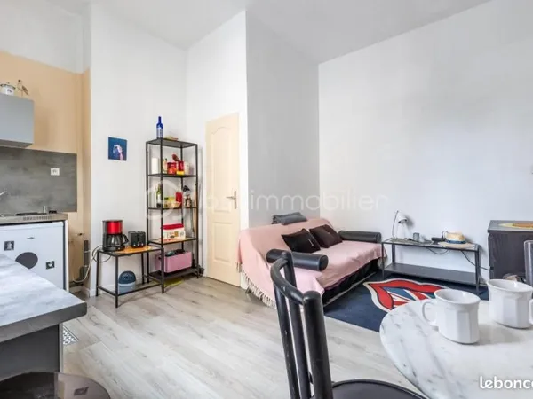 Studio 1 pièce 16 m²