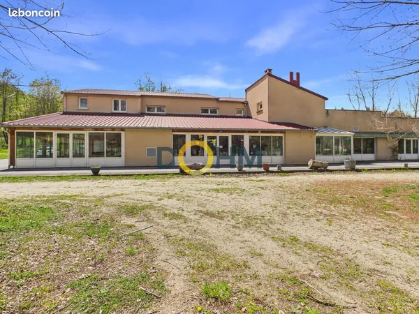 Local 1080 m² Le Monastier-sur-Gazeille