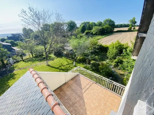 Maison 9 pièces 148 m²
