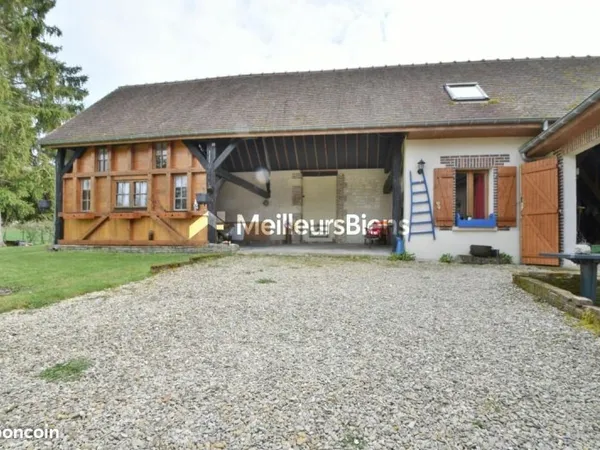 Longère 8 pièces 165 m²
