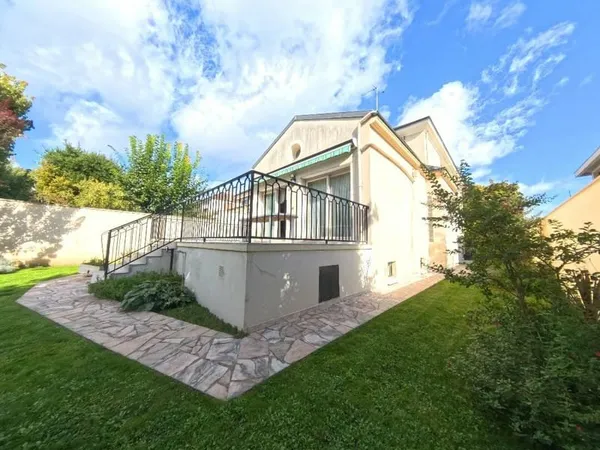 Maison et villa de prestige Vente Créteil 10p 330m² 1250000€