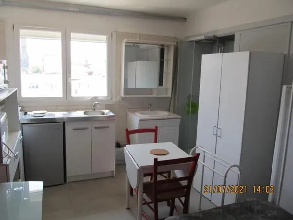 Chambre 1 pièce 16 m²