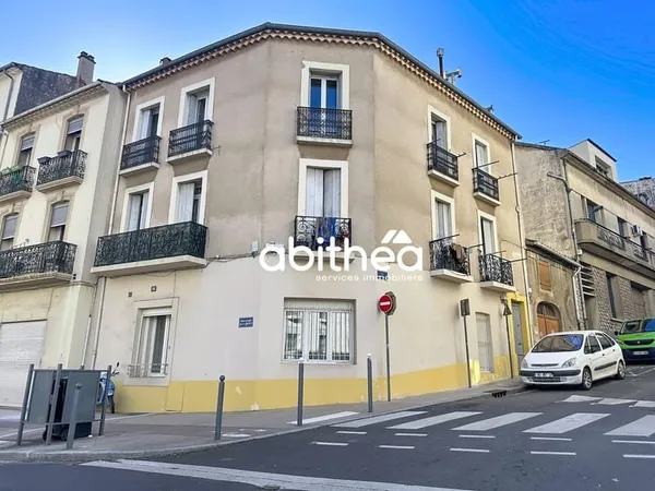 IMMEUBLE DE RAPPORT 220 m2 3 APPARTEMENTS 2 T3 + 1 T4