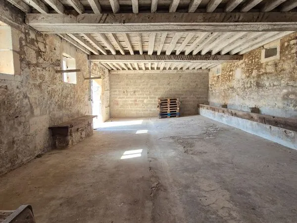 Local d'activité entrepôt de stockage, atelier sécurisé proche A1, 65 m2 divisibles à 32m2