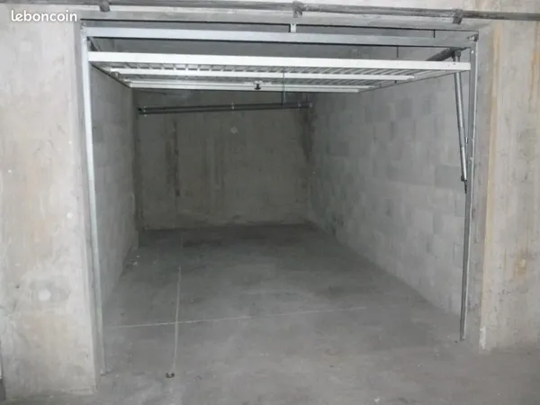 Garage/box 14 m² Toulouse