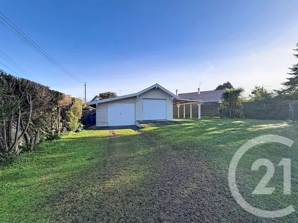 Terrain 308 m²