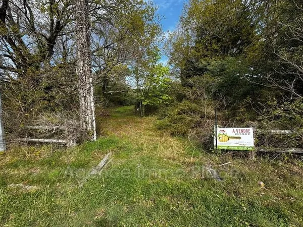 Terrain 1060 m²
