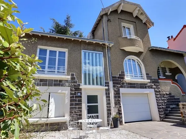 EXCLUSIVITE CLERMONT-FERRAND, la glacière belle villa des anné