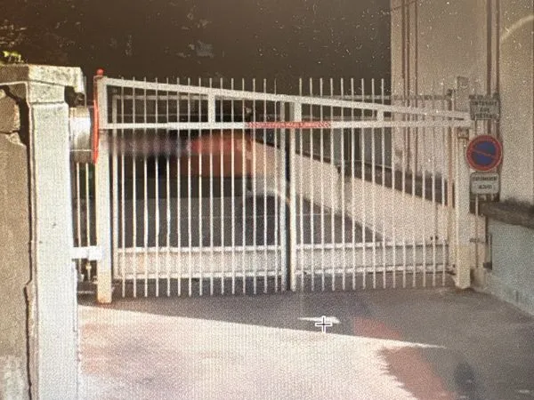 Loue parking porte dorée