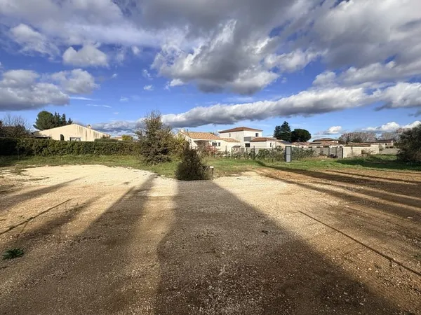 TERRAIN CONSTRUCTIBLE
