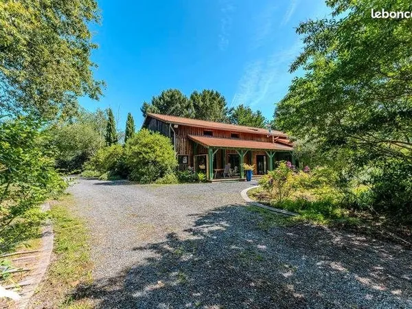 Maison 5 pièces 290 m²