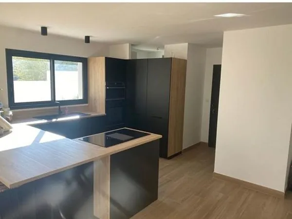 30320/2704/MH - maison/villa