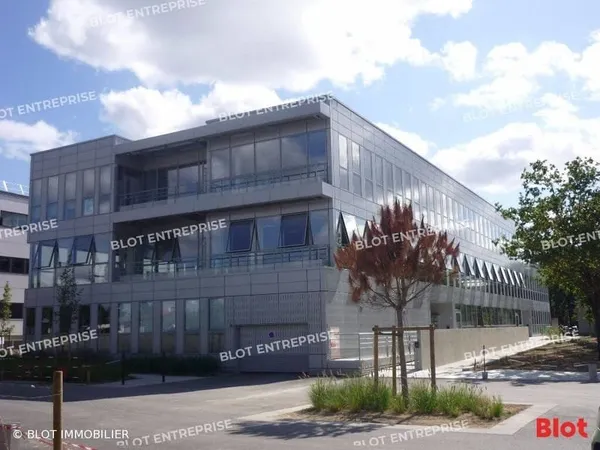 Bureaux 727 m²