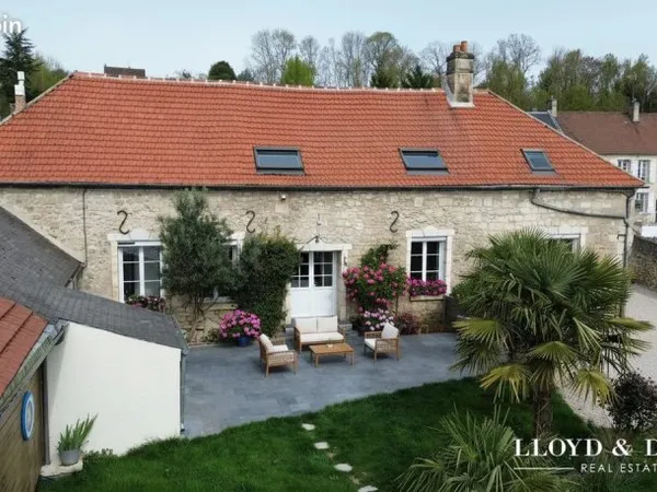 Maison 8 pièces 195 m²