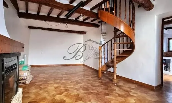 Propriété 4 pièces 85 m²