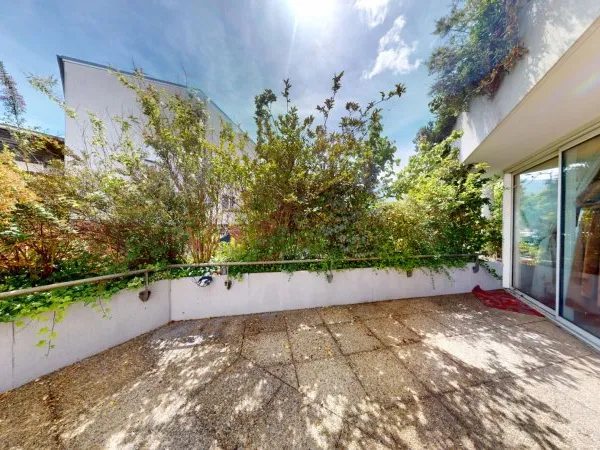 Appartement 5 pièces avec terrasse et garage