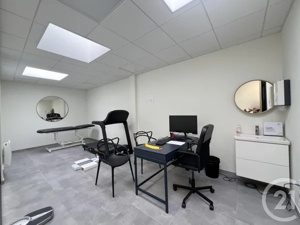 Local 21 m²