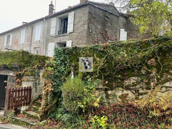 MAISON de village