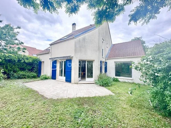 Belle maison familiale avec 4 ou 5 chambres selon les envies