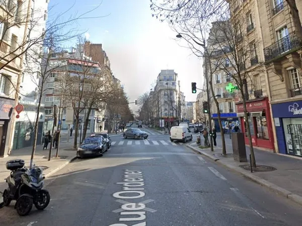 Local commercial 64 m²