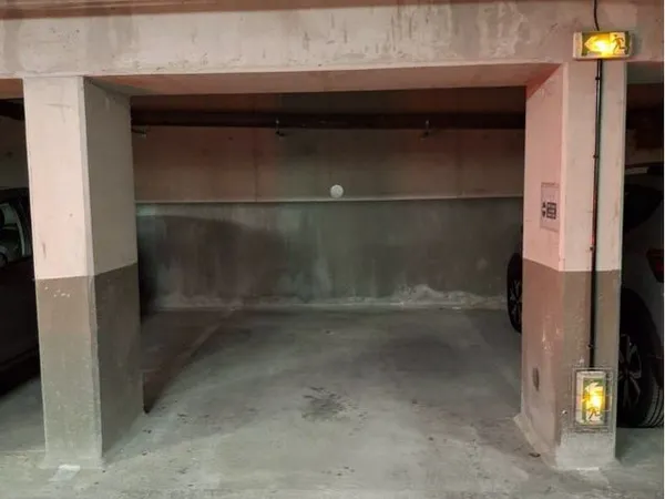 Location parking couvert sécurisé