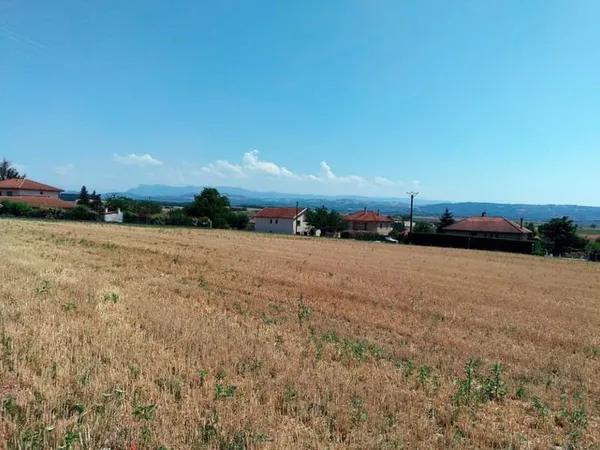 Terrain constructible 1125 m² - Gillonnay